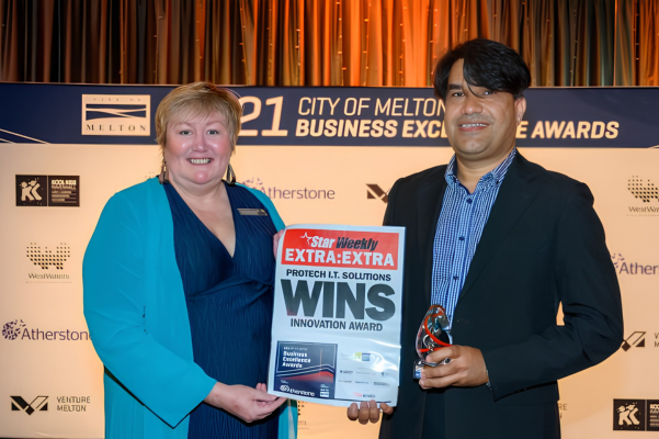 Zulfiqar Ali, Founder of ProTech IT Solutions, winning the 2021 Innovation Award at the Melton Business Excellence Awards
